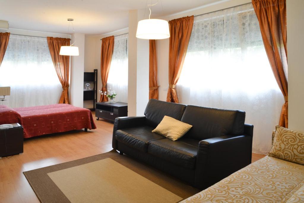 Hotel Venezia Riva del Garda